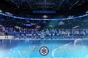 Закрытие сезона ХК Сибирь: матч, автографы, концерт