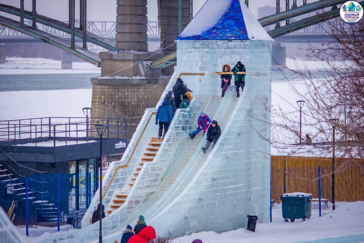 Ледовый Городок 2025-2026 — Михайловская набережная - изображение 3